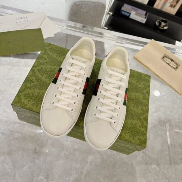 Women's GG Ace Embroidered Bee Sneakers - Picture 2 of 6